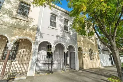Image de Victorian Terrace in the heart of it all!