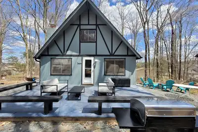Image de Enchanting 3 bedrooms chalet w/amenities in Arrowhead Lake gated community!