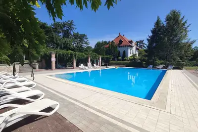 Image de Appartement de vacances avec piscine et climatisation sur l'eau
