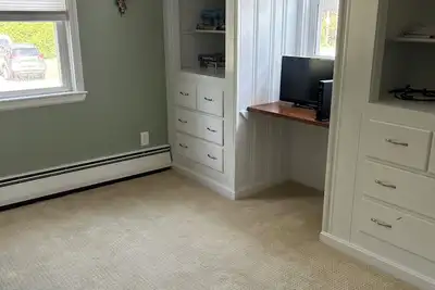 Image de Refurbished Cape with air close to beach with great outdoor amenities