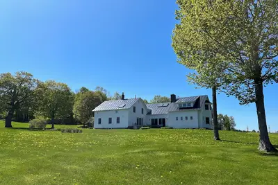 Image de Cabot Plains Farm - stunning vistas, farmhouse, 95 acres w/ covered bridge