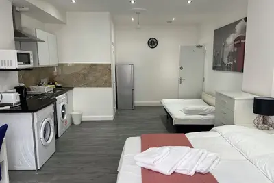 Image de Studio Flat 2 Minutes Walking From Underground Station
