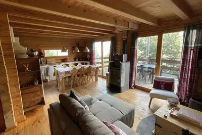 Image de Chalet haut de gamme au Sauze \/ la Conchette