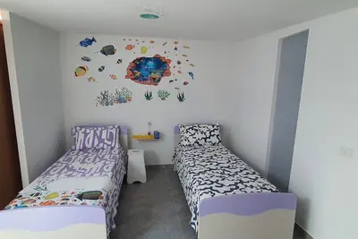 Image de Villa with apartment and big garden share