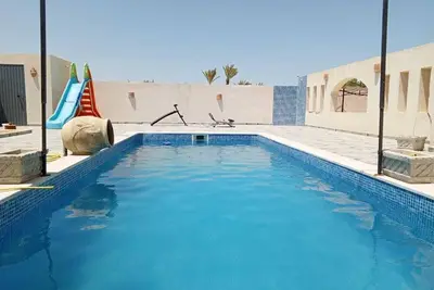 Image de Villa de Vacances de Luxe Ă Houmt Souk, Djerba Piscine, Jardin et Confort Absolu