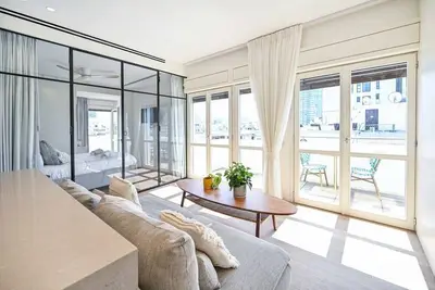 Image de Charming 2br with Balcony w/ Mamad near Hilton Beach by HolyGuest