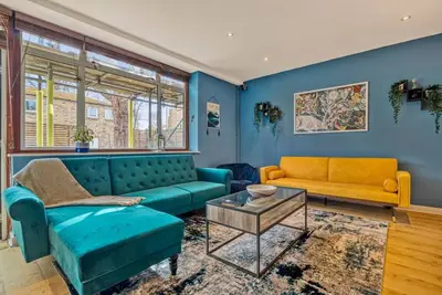 Image de 107 Stonhouse Street · Lovely 3-Bed Clapham Common