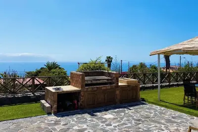 Image de Finca mit Wunderbarem Blick Aufs Meer und Gomera