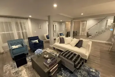 Image de Starlake: A fully remodeled boutique style cottage\n