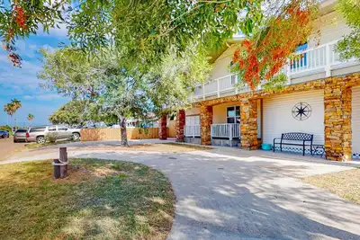 Family Tides | House in Port Isabel steps from the water - game room