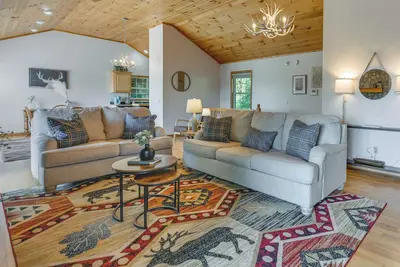 Image de Maggie Valley Vacation Rental w/ Hot Tub