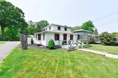Image de Completely furnished cottage in Portage Lakes