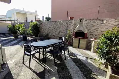 Image de Large two-room apartment with garden and outdoor barbecue 7km from the sea