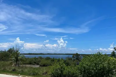 Image de Key Largo, Paradise! Single family second floor home with gorgeous views.