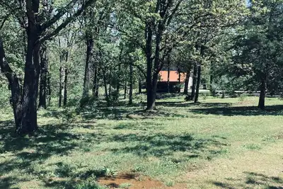 Image de Private, Newly Renovated House at The Lake of the Ozarks, 3. 2 miles to The Loop