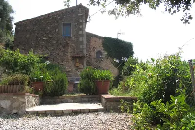 Image de Gîte isolée avec piscine, à 55 km de Barcelone.