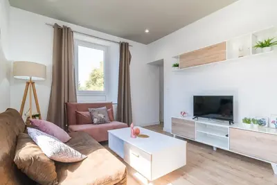 Apartment in a restored mansion in Granada.