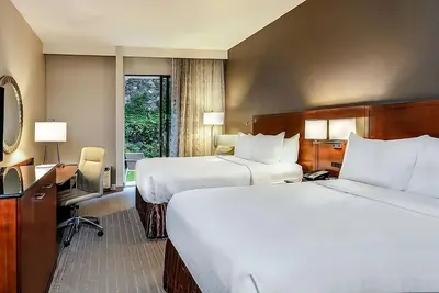 Image de Ensuring a Very Comfortable & Memorable Stay! Pets Are Welcome, Parking, Pools!