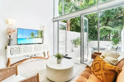 Image de Hotel Drift 3205- Beachfront Accomodation with Pool Views & Private Balcony