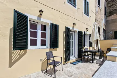 Image de Appartement 'Campo City Center' avec terrasse privée, balcon et climatisation