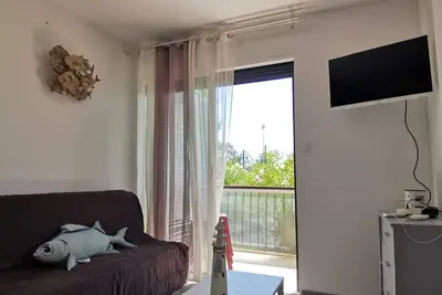 Image de Studio Rénové avec Grande Terrasse et Wifi à Balaruc-les-Bains