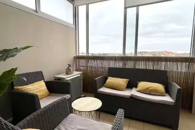 Image de Studio cabine à 50m de la plage avec loggia, climatisation et commerces à proximité