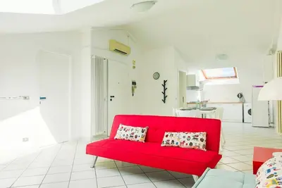 Homiday - Bordopineta Center - Bright and spacious apartment on the second floor