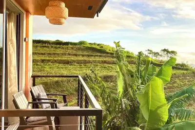 Image de Modern Farmhouse staycation in the foot of Volcano.