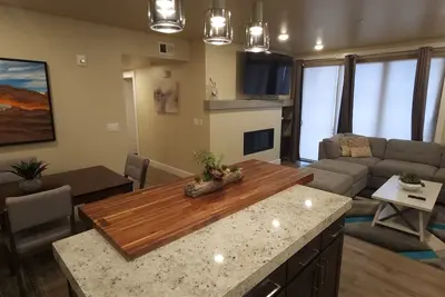 Sage Creek \"Moab Reflections F4\" - Stunning Pool