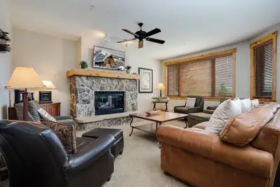 Image de An213 | Antlers Steamboat | Ski In/Out from Patio | Winter Shuttle