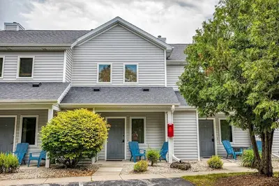 Image de Fish Creek Condo-Walking distance to Shopping and restaurants