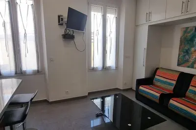 Image de Ô Florian : 1 Bdr Apartment