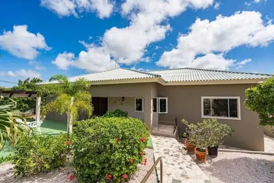 Image de Jolie maison familiale avec piscine privée