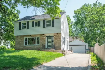 Image de Cozy Waterbury Vrbo next to Willow on Grand Events Center and Val Air Ballroom
