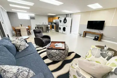 Image de 3 bedroom, 1. 5 bath Ranch Style Unit, Ground Floor, Sleeps 8, Boat Launch