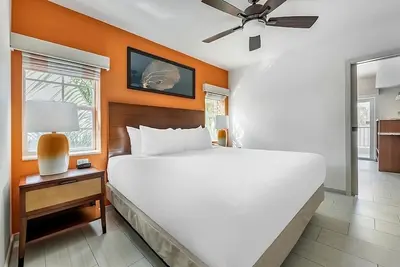 Experience Peace and Comfort in St. Maarten! 2 Spacious Units, Pool, Kitchen!