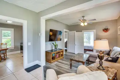 Image de Lakefront Mound Getaway: Near Snowmobiling Trails!