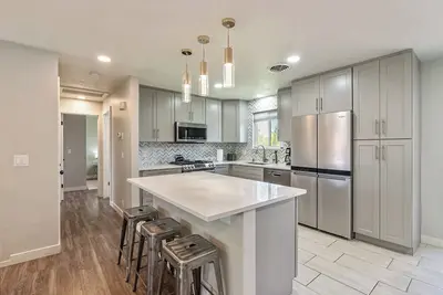 Saguaro Sanctuary - Beautifully remodeled family friendly home!