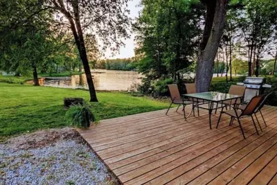Image de Cozy Lakeside Lodge w/Private Dock and Kids' Kayaks
