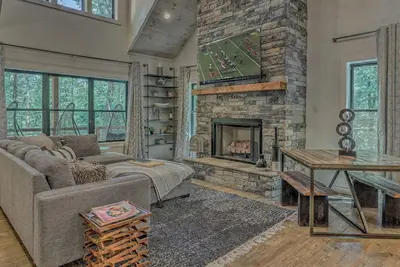 Image de Holiday House - Pet Friendly | Hot Tub | Modern Mountain Luxury