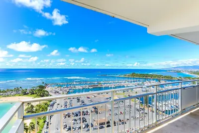 Image de Ilikai Hotel Oceanfront, Top Grade Upgrades Throughout! 30-day Rental Only!