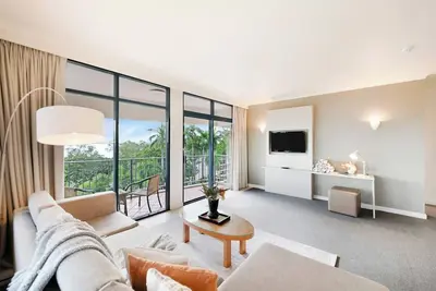 Image de Corner Balcony Suite on the Esplanade with Pool