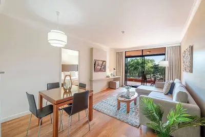Image de Harbour Highlight Poolside Living on Esplanade