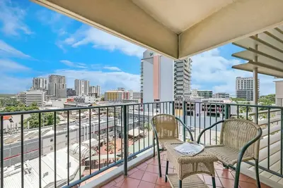 Image de Incredible Harbourfront Home Away from Home