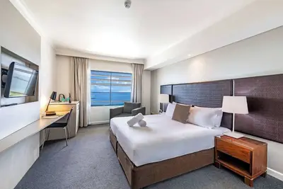 Image de Sparkling Seaviews Resort style King Pad w Pool