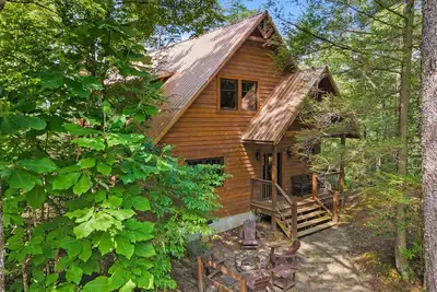 Image de Hot Tub & WiFi - Sky Pointe - Lux cabin w/ views in Red River Gorge, Kentucky!
