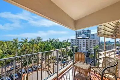 Image de Pool Relaxation on Esplanade across Two Apartments