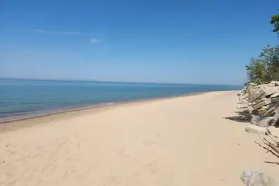 Image de Quiet setting 15 min from Saugatuck/ South Haven with easy beach access