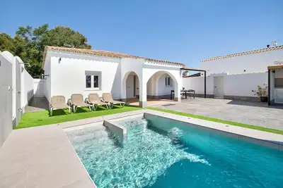 Image de Maison de vacances 'Rincón Del Chico' avec terrasse, jardin et Wi-Fi