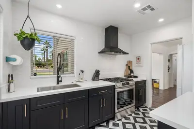 Charming Historic Renovated 3 bed| Walk to Asu